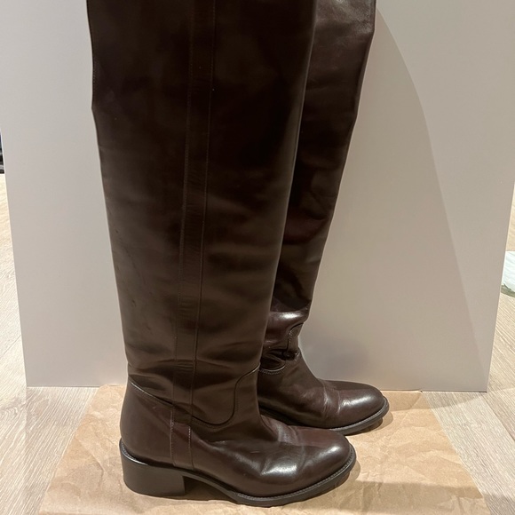 *SOLD* Ralph Lauren Calfskin Safia Boot - Picture 3 of 7